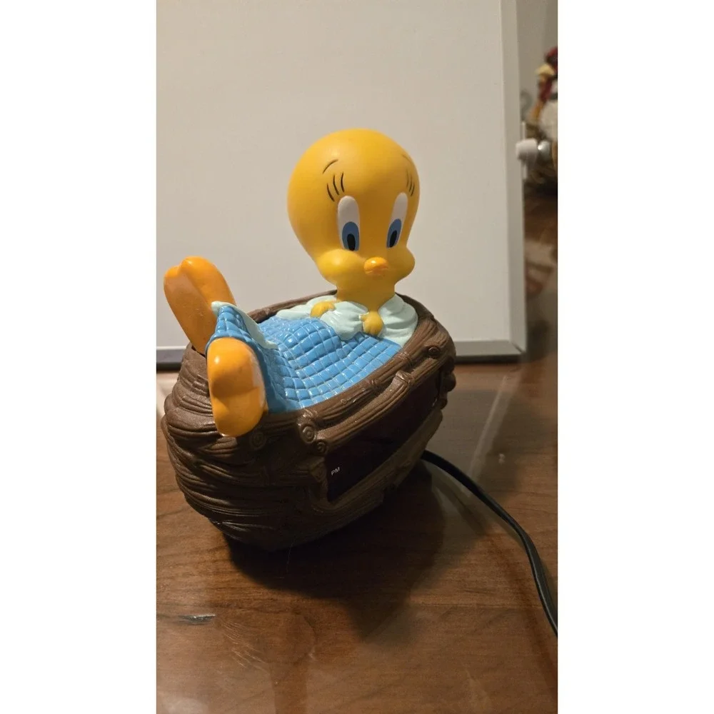 Rare Westclox Tweety Bird Alarm Clock Model 32402 Vintage Looney Tunes 90s